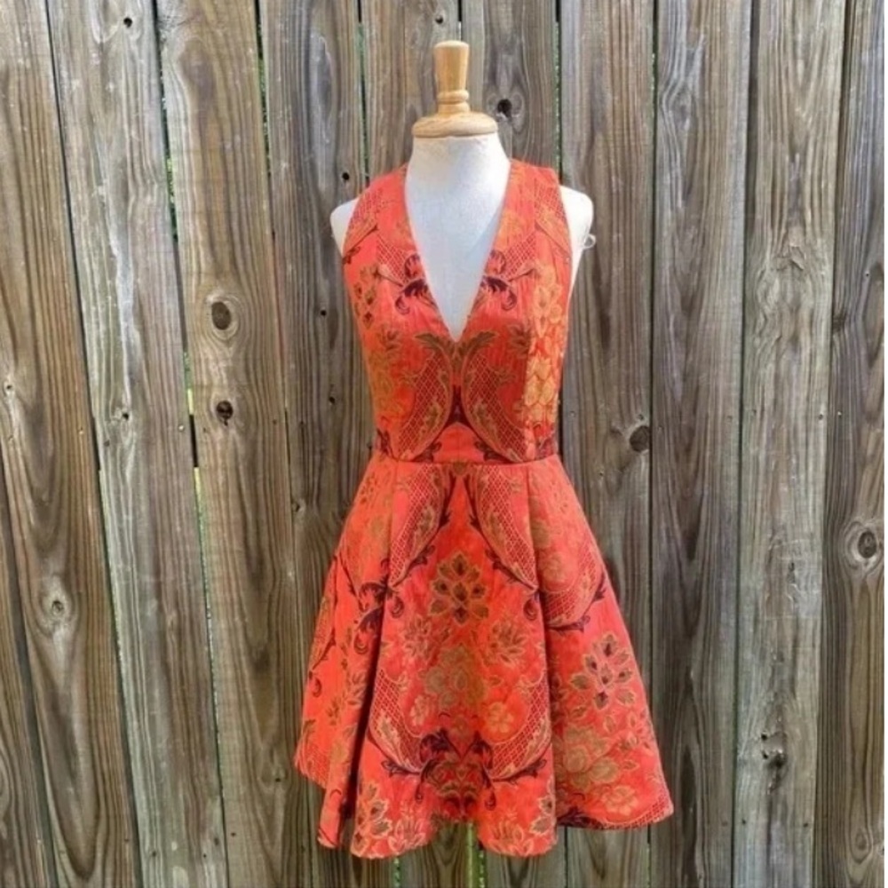 Alice + Olivia Mollie Fit and Flare Orange Brocade Floral Mini Dress Size 6